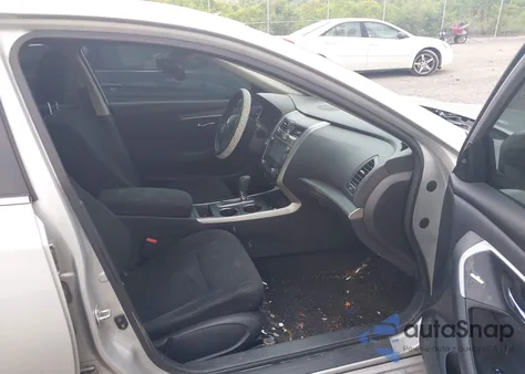 2015 Nissan Altima 2.5 Sv из США, поврежденный, VIN 1N4AL3AP3FC181830